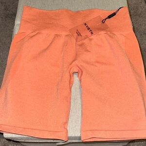 NVGTN contour seamless shorts